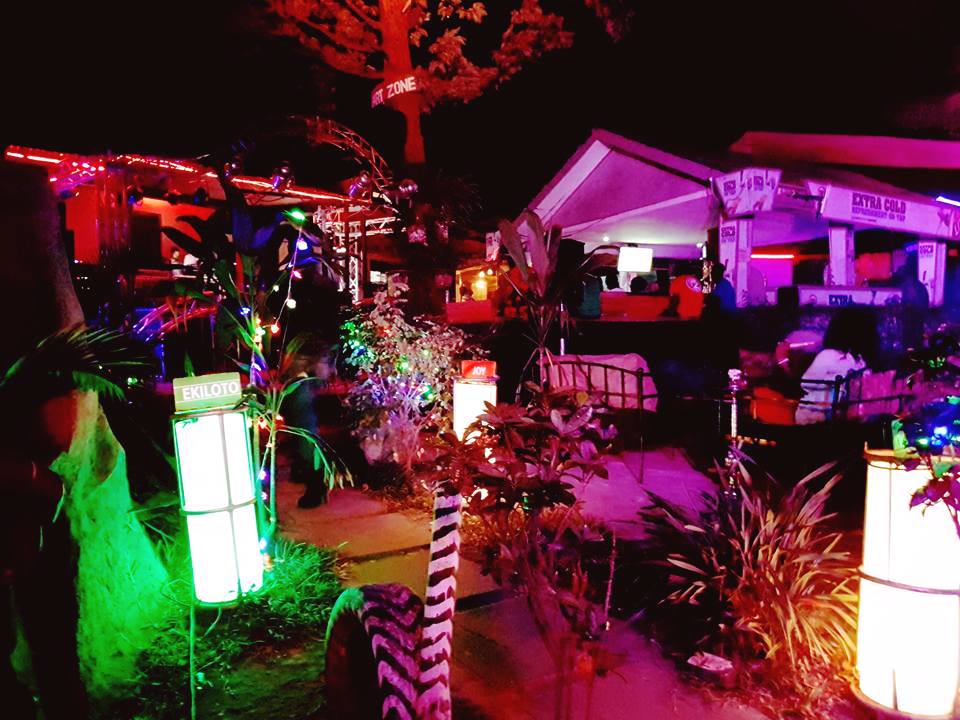 Casablanca Pub & Restaurant Kampala Uganda, Good food in Kampala, Food & Drink,  Top Bar, Top Restaurant, Lounge, Top Bar and Lounge, Food, Beer, Wine, Spirits, Cocktail bar, Amazing beer prices,  Cheap Beer, Great Place to Drink after work , Gins and local beers,  grilled food and wood-fired pizzas,  Chatting and Drinking, Chilling with friends and mates, Date night, Eating and Drinking, Private parties, Drinking and Dancing, Cocktail Bar, Lounge Bar, Party Bar,  Kampala Pub, Lively DJ nights,  Lively Music, Great Beer Drink Out,  Tasteful Delicious food in Kampala, Amazing Drinking Joint in  Kampala Uganda, Ugabox